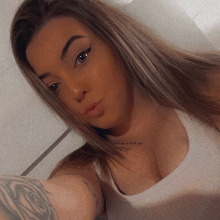 Mikaela Brown - Tiktok Profile Picture of Mikaela Brown (@@mikaelaraexoxo) on Tiktok