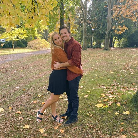 Profile Picture of Katie Kochanowski (@katiekoch) on Poshmark