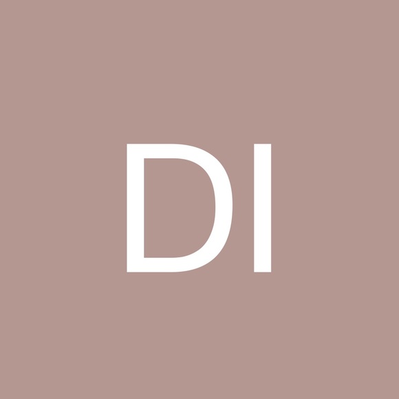 Profile Picture of Decoster Inabanza (@decosteri) on Poshmark