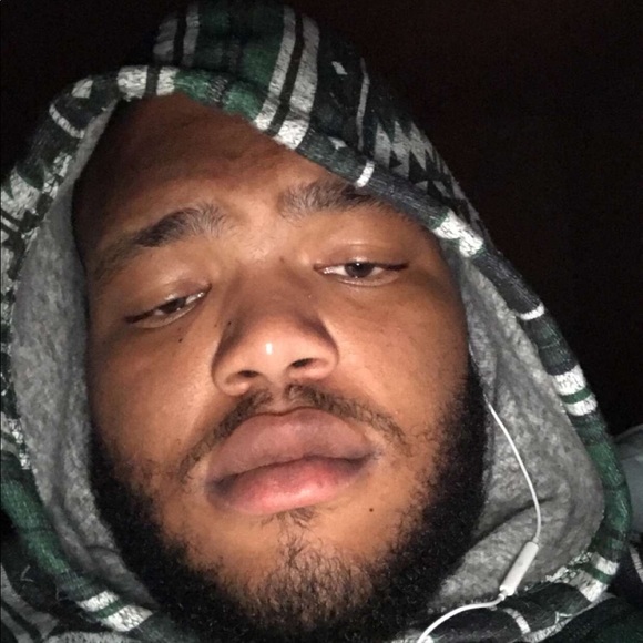 Profile Picture of Demarcus Lee (@chuno337) on Poshmark