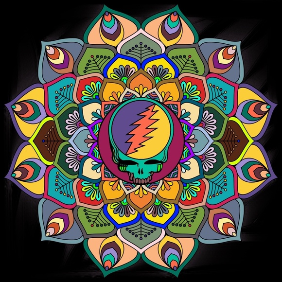 Profile Picture of Molly Pavilonis (@sugarmags831) on Poshmark