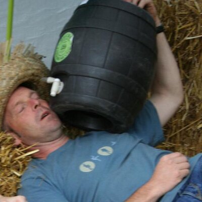 Profile Picture of Jonathan Browne (@jon0037) on Twitter