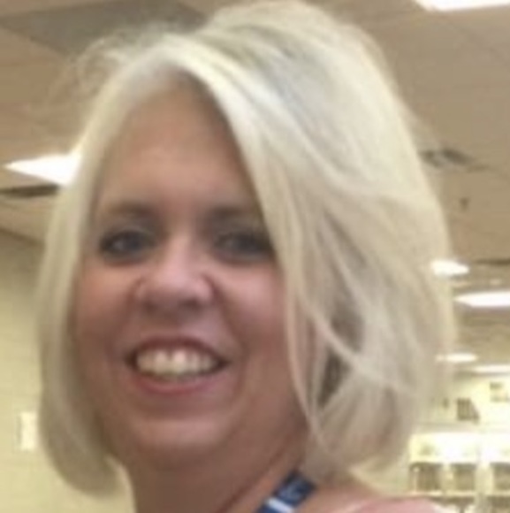 Profile Picture of Shanda Collins-alexander (@shandacollin546) on Poshmark