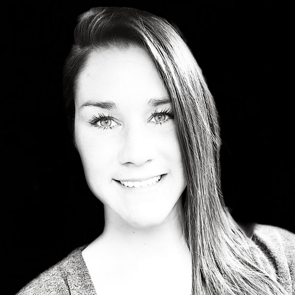 Brittany Michaud - Poshmark Profile Picture of Brittany Michaud (@bmichaud15) on Poshmark