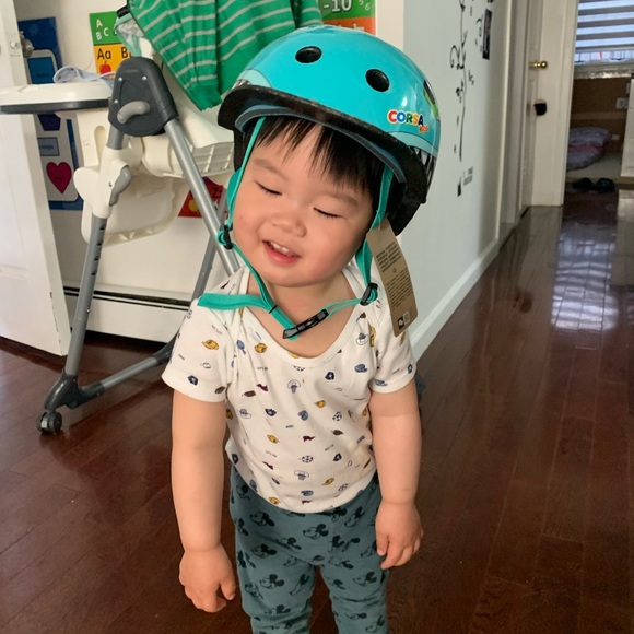 Profile Picture of Joyce Chiu (@joyce0324) on Poshmark