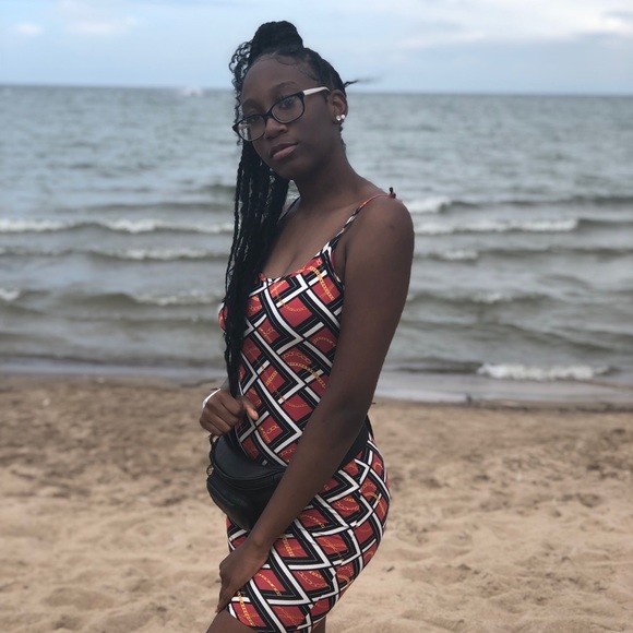 Profile Picture of Jade Moore (@jademoore426) on Poshmark