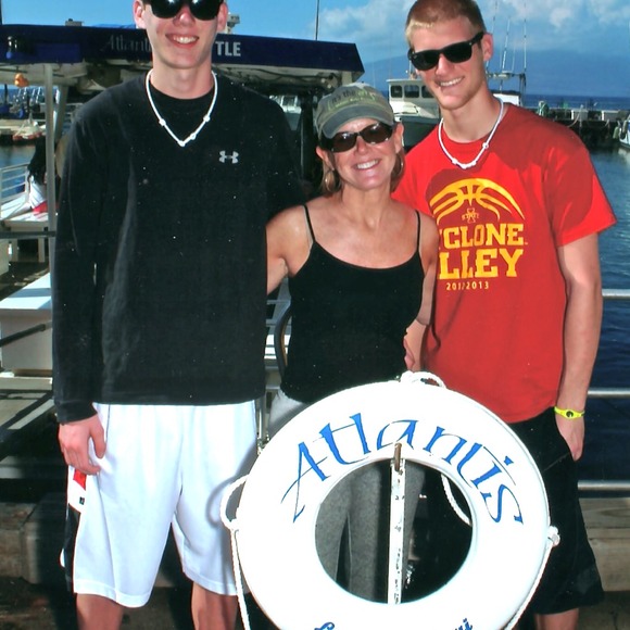 Chris Monroe - Poshmark Profile Picture of Chris Monroe (@chrismonroe) on Poshmark