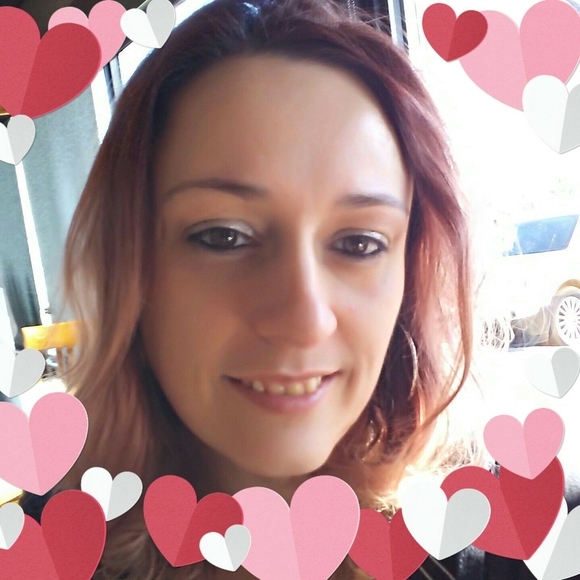 Profile Picture of Jodi Colvin (@jodocolvin) on Poshmark