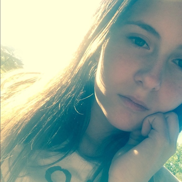 Profile Picture of Kailey Sailors (@kaesailors) on Poshmark