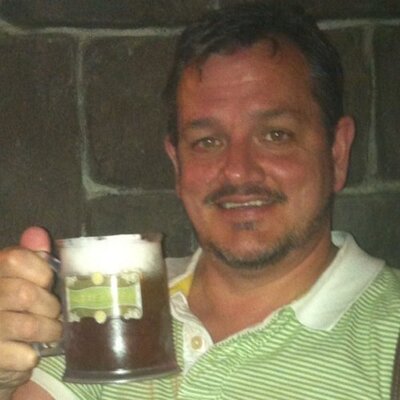 Profile Picture of Michael Hoey (@michaeldthoey) on Twitter