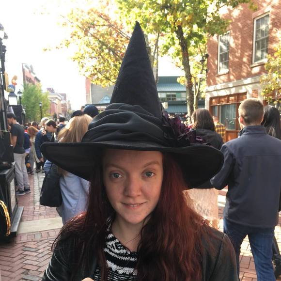 Profile Picture of Amy Hebblethwaite (@ahebblet) on Poshmark