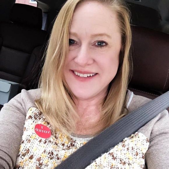 Profile Picture of Nancy Rowbotham (@ngrowbo) on Poshmark