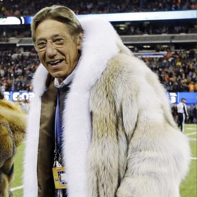 Profile Picture of Joe Namath's Coat (@joenamathascoat) on Twitter
