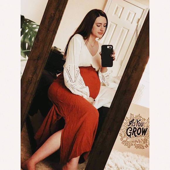 Profile Picture of Jessica Standridge (@jlstandridge93) on Poshmark
