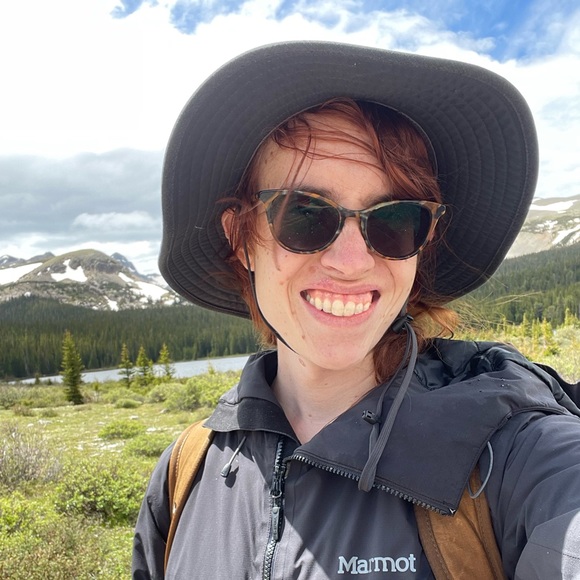 Profile Picture of Mckenzee Griffler (@mckenzee_g) on Poshmark