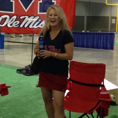Profile Picture of Robin Nichole Powell (@OMRebRNP) on Twitter