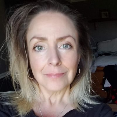 Profile Picture of Lynda Fowler (@lyndatreverton8) on Twitter