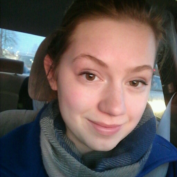 Profile Picture of Marie Milas (@mariemilas) on Poshmark