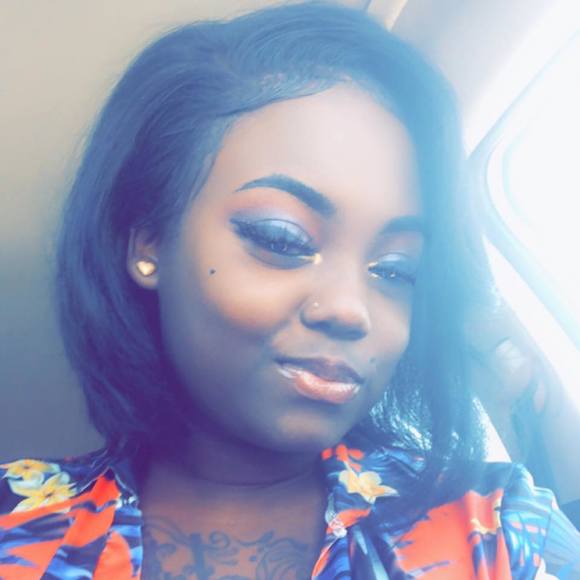 Profile Picture of Alisha Miles (@lishapooh30) on Poshmark