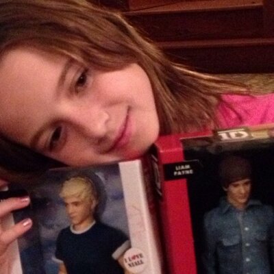 Profile Picture of Lilly Marshall (@MarshallLilly) on Twitter