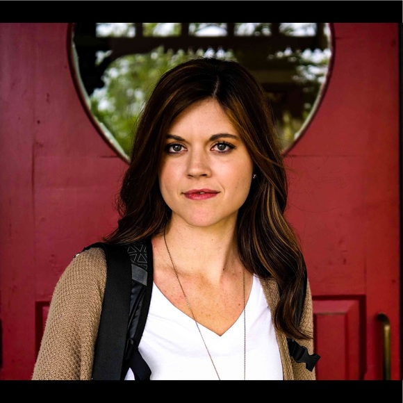 Profile Picture of Crystal Rodenbeck (@drcrodenbeck) on Poshmark