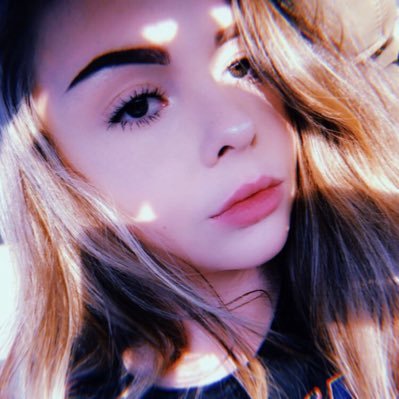 Profile Picture of Em ♚ (@Embaby777) on Twitter