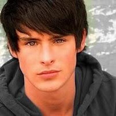 Profile Picture of Marcus Cornelius (@HalflingMarc) on Twitter