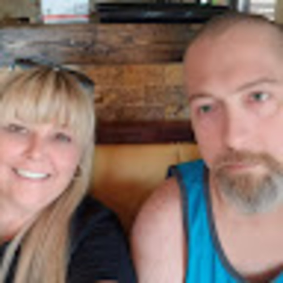Profile Picture of Tony Hooper (@thoop72) on Poshmark