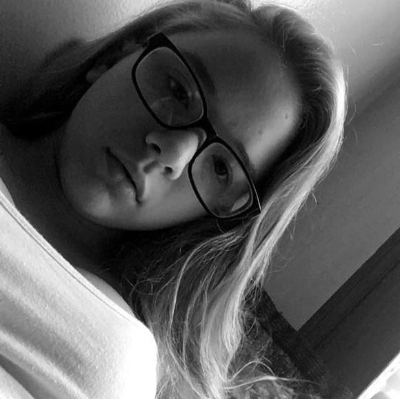 Profile Picture of Ally Blancato (@allyblancato) on Poshmark