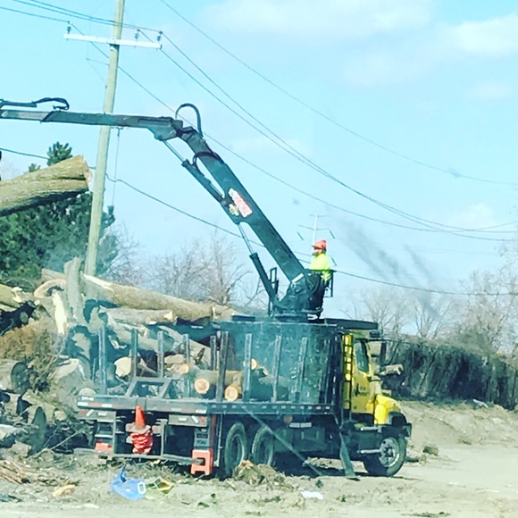 Profile Picture of Neal Degolyer (@flexedlucky1) on Poshmark