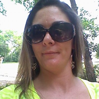 Profile Picture of Rhonda Lynn Burcham (@Littlebit888) on Twitter