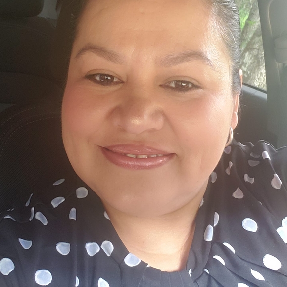 Profile Picture of Rocio Cisneros (@rociocisnero141) on Poshmark