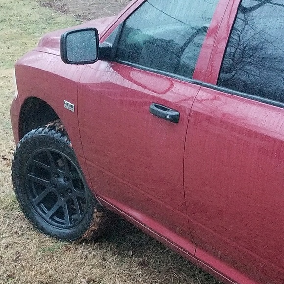 Profile Picture of Trey Edwards (@bigramboy_12) on Poshmark