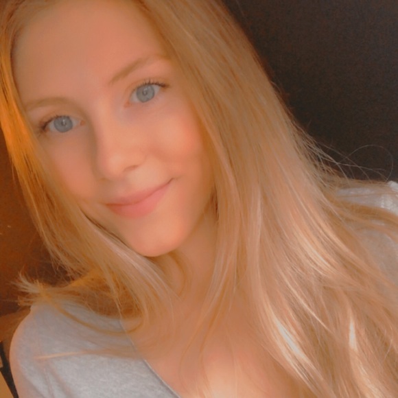 Profile Picture of Jaiden Quackenbush (@jaidyquack) on Poshmark