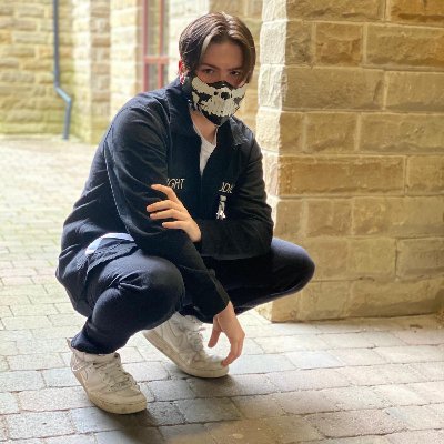 Profile Picture of Travis Cox (@middlenamesbig) on Twitter