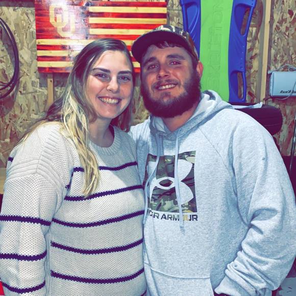 Profile Picture of Jillian Esterly (@jilllesterly7) on Poshmark