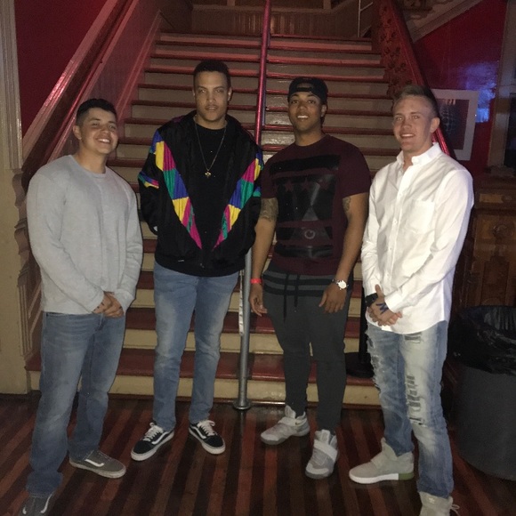 Profile Picture of Austin Horsting (@sauce1228) on Poshmark