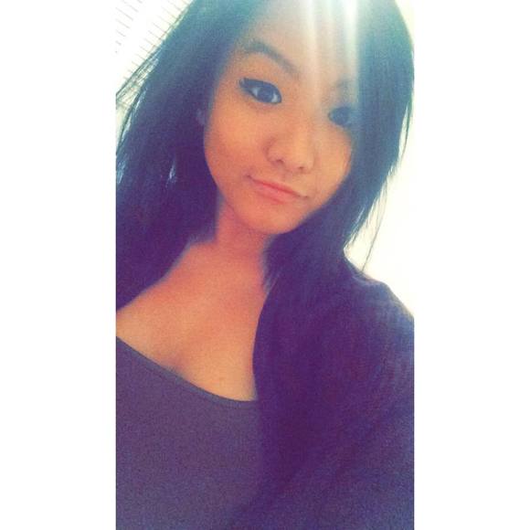 Profile Picture of Diane Tran (@dianeet95) on Poshmark