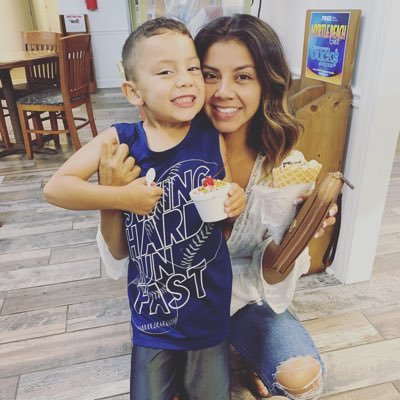 Profile Picture of Alyssa Morales (@AL_SASS22) on Twitter