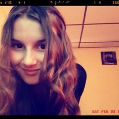 Profile Picture of Amber Howlett (@AmbieBambiCat) on Twitter