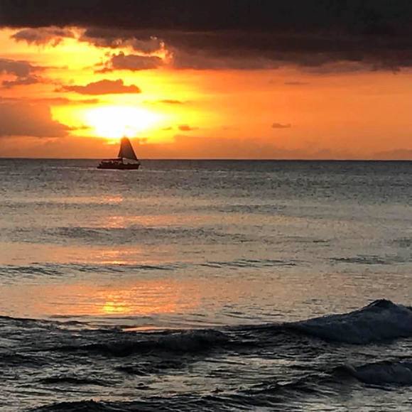 Profile Picture of Chang Yu (@yichang996) on Poshmark