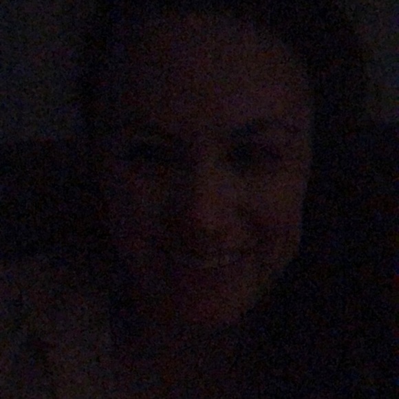 Profile Picture of Niki Faneca (@nikifan) on Poshmark