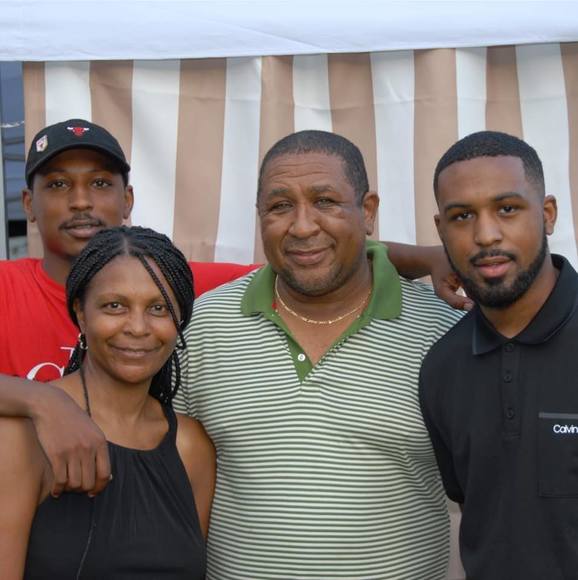 Profile Picture of Chris Huie (@lilhuie5) on Poshmark