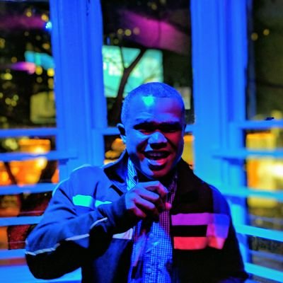 Profile Picture of David Y. Hodge (@davezen1) on Twitter