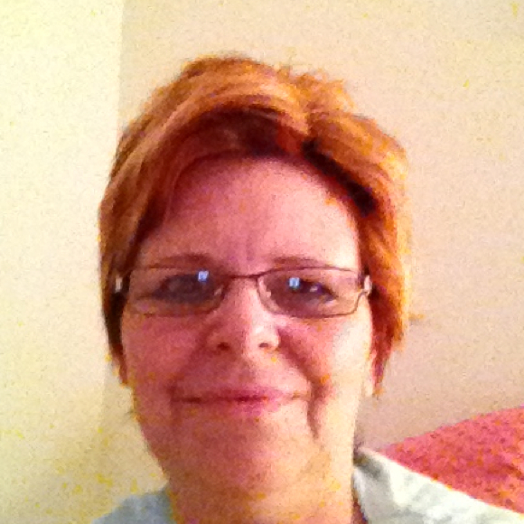 Profile Picture of Debbie Kempthorne (@flyingpig) on Poshmark