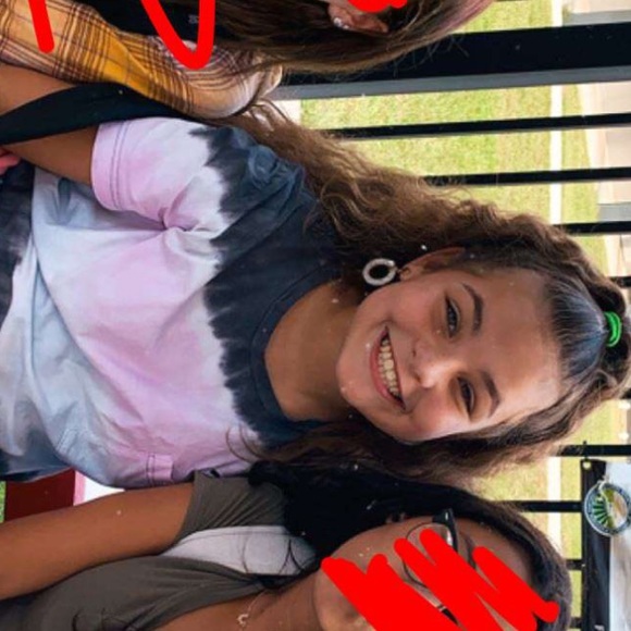 Profile Picture of Amelia Jimenez (@auntiemelie2) on Poshmark