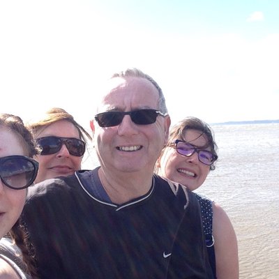 Profile Picture of Mark Steven Barstow (@MarkyBeeeee) on Twitter