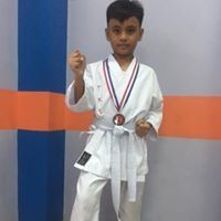 Profile Picture of Justin Aaron Manzon (@jadeemanzon) on Pinterest