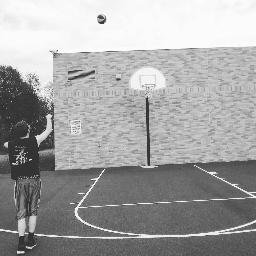 Profile Picture of John Gifford Shea (@GiffordShea) on Twitter