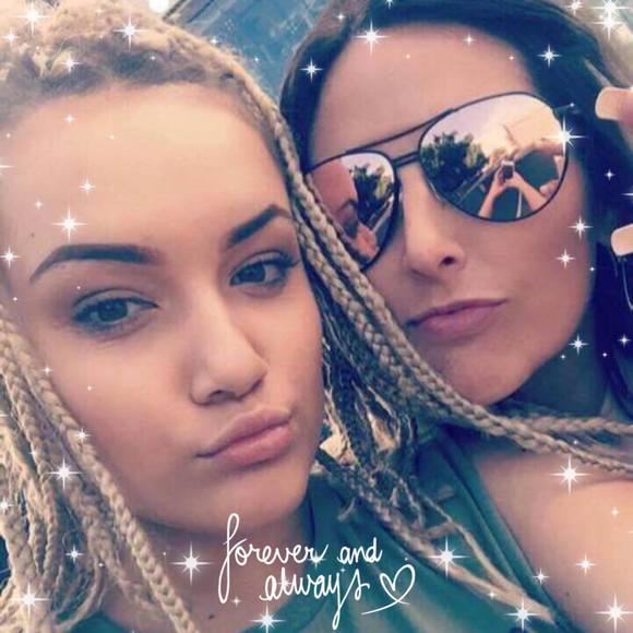 Profile Picture of Kylie Derrington (@flywithky) on Poshmark